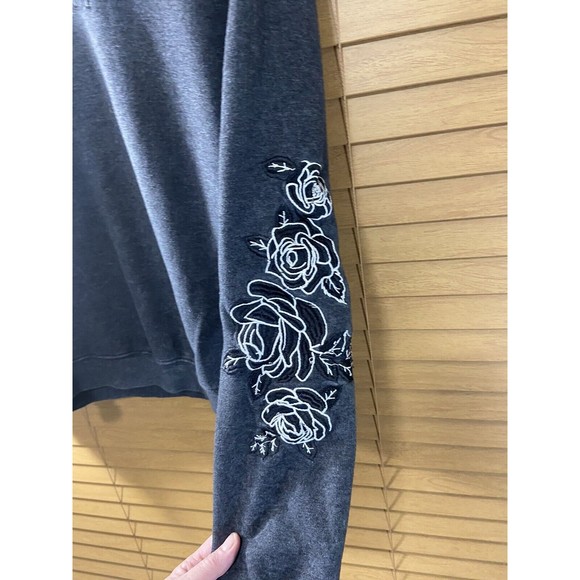 Blind Rooster Positive Embroidered Roses Pullover Sweatshirt Gray Youth Men’s - Picture 5 of 10